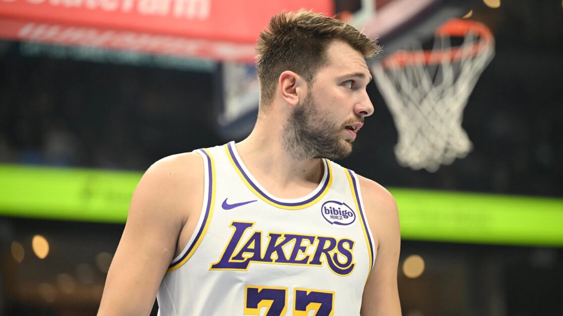 3 điều cần xem ở Lakers-Hawks trên NBA TVLuka Dončić và Los Angeles Lakers sẽ đối đầu với Dyson Daniels và Atlanta Hawks vào Thứ Bảy lúc 8:00 ET trên NBA TV.