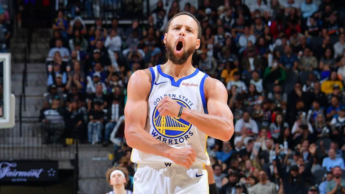 Cập nhật trực tiếp: Những khoảnh khắc NBA hàng đầu vào Chủ NhậtTheo dõi cùng với các cập nhật trực tiếp về các hoạt động NBA