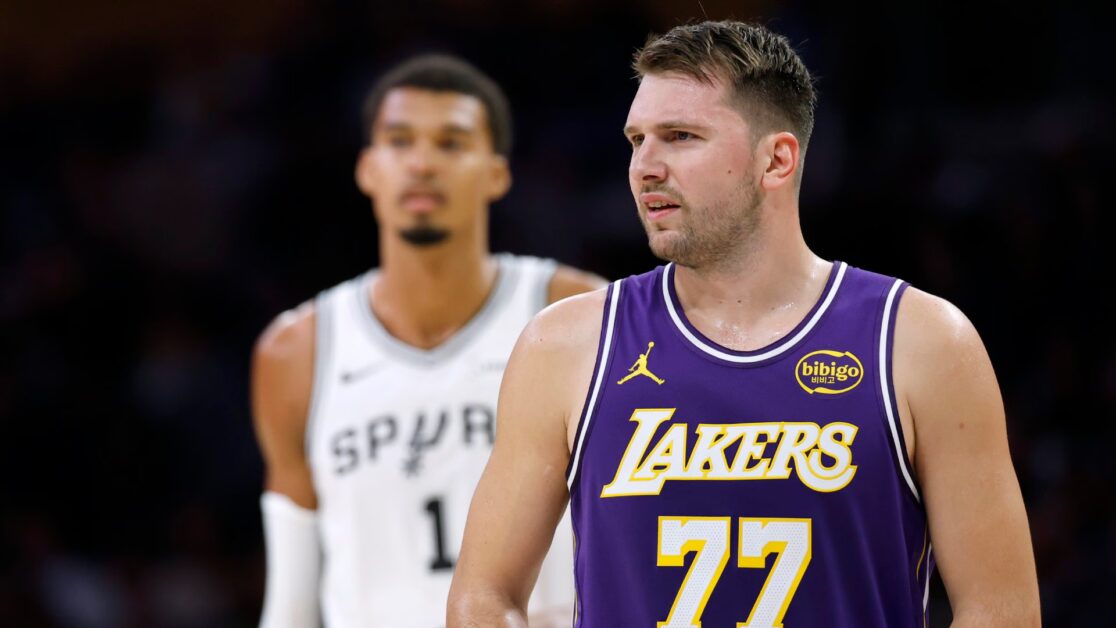 Dončić, Wemby trong số những cầu thủ được xem nhiều nhất trên mạng xã hộiLuka Dončić và Victor Wembanyama đứng đầu danh sách 10 cầu thủ được xem nhiều nhất trên mạng xã hội NBA mùa này.