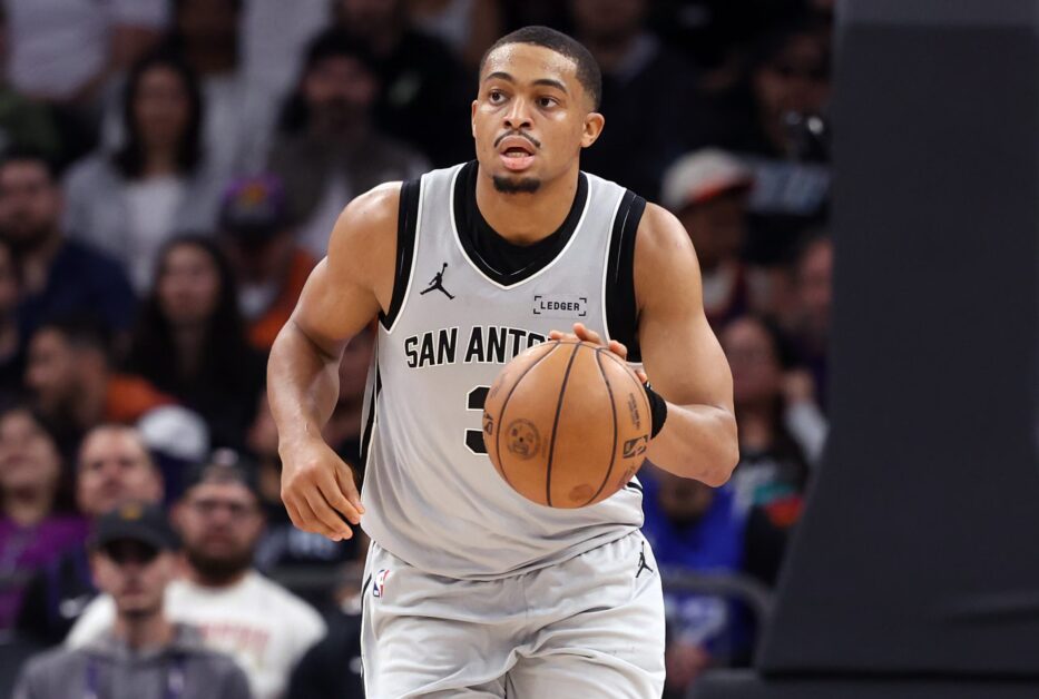 The Athletic: Keldon Johnson cung cấp nhạc nền cho Spurs’ Party ở Hoa Kỳ