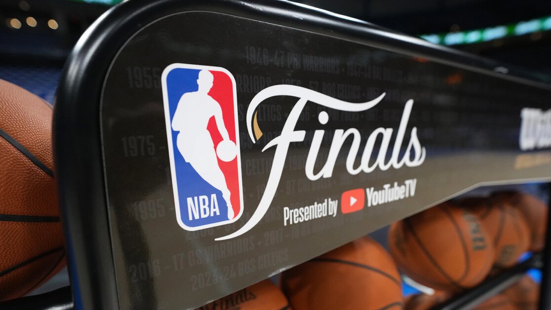 Lịch thi đấu NBA Finals 2026Lịch thi đấu NBA Finals 2026 do YouTube TV trình bày dự kiến sẽ bắt đầu vào ngày 3 tháng 6 trên ABC.