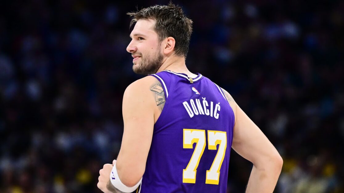 NBA Fantasy: Xếp hạng sức mạnh khi vòng loại trực tiếp nóng lên