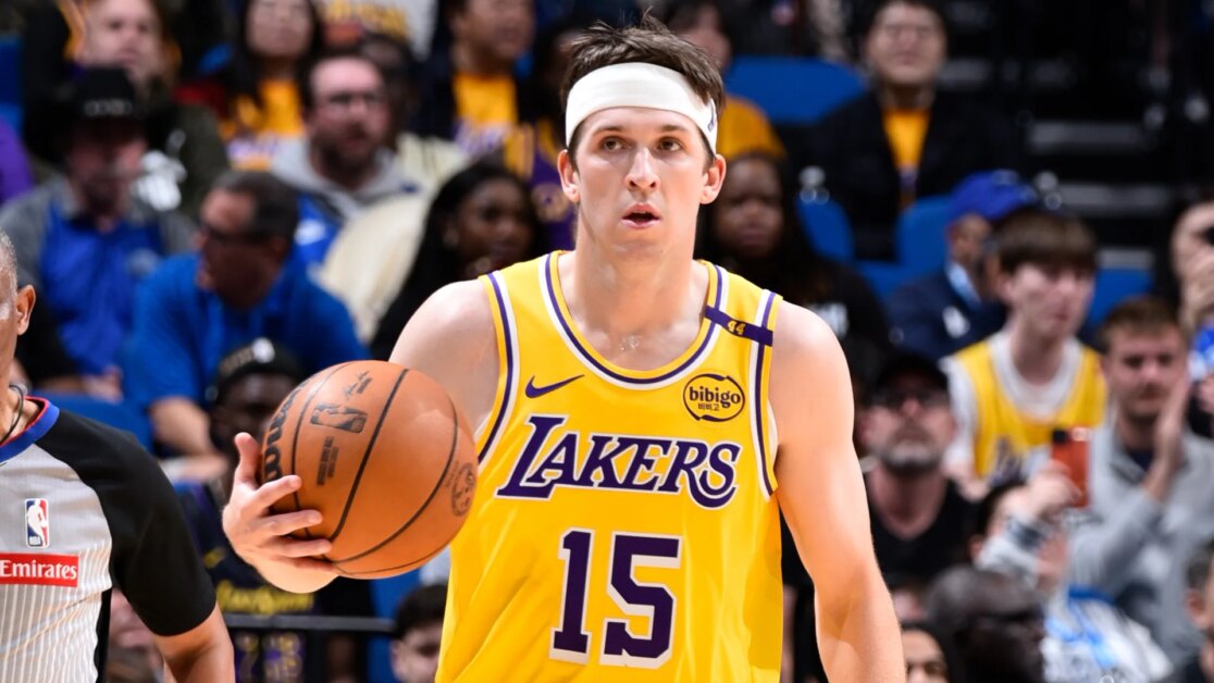 Lakers ‘Reaves phải ngồi ngoài vì chấn thương xiênReaves bị căng cơ xiên cấp độ 2 trong trận đấu ngày 2 tháng 4 với Oklahoma City Thunder.