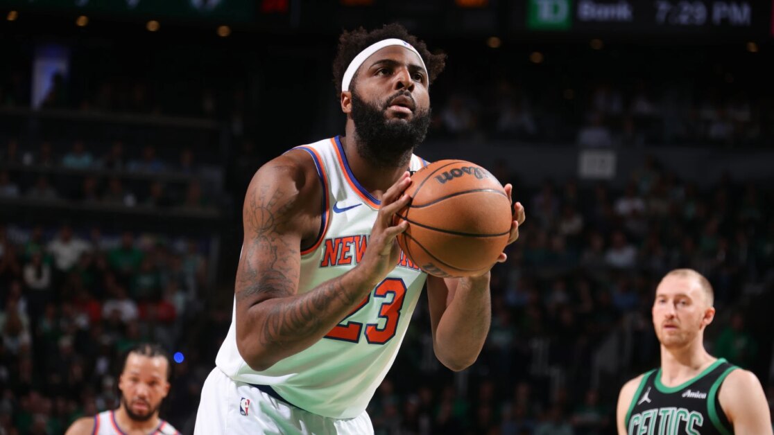The Athletic: Mitchell Robinson từng là vấn đề đối với Celtics. Bây giờ anh ấy là giải pháp