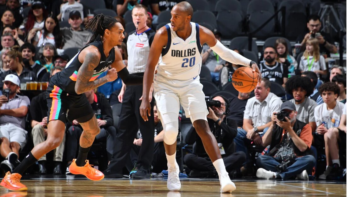 Báo cáo: Khris Middleton tới Wizards như một phần của giao dịch 6 đội